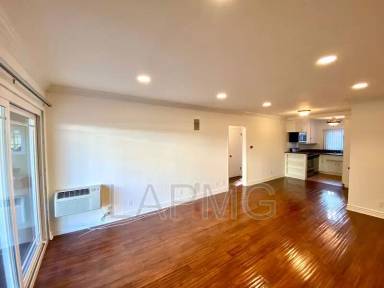 Main picture of 8130 Norton Ave