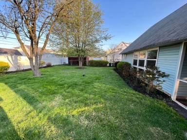 Main picture of 15 Catalpa Ln
