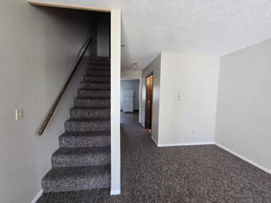Main picture of 24 Paul St