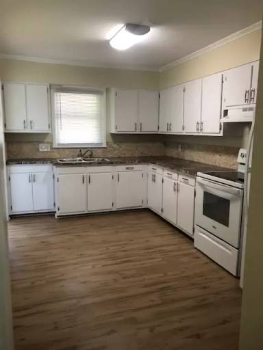 Main picture of 716 Brown Ave