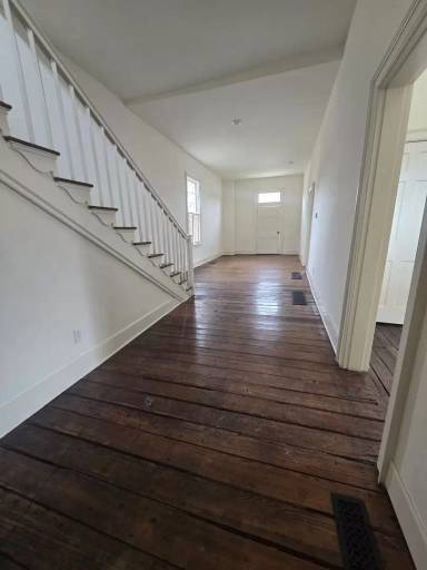 Main picture of 302 Wilkinson St
