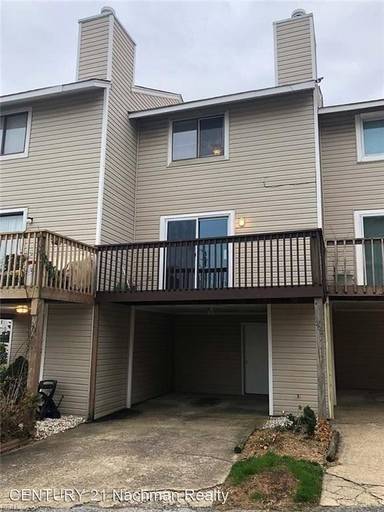 Main picture of 1521 E Ocean View Ave