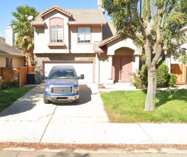 Main picture of 461 Czerny St