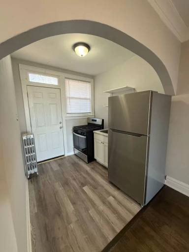 Main picture of 1852 Gunderson Ave