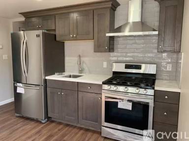 Main picture of 60 Park Manor Dr