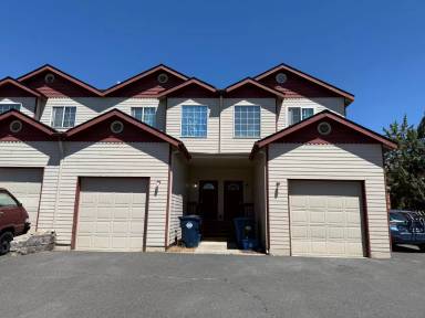 Main picture of 2332 NE Ocker Dr