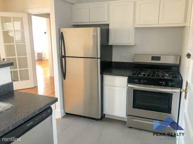 Main picture of 4518 N Greenview Ave