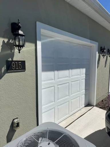 Main picture of 915 Rivertree Pl