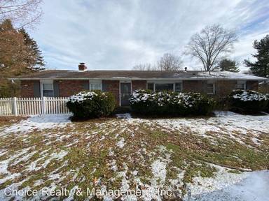 Main picture of 524 N Staats Dr