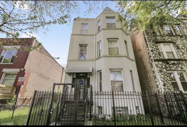 Main picture of 4331 S Prairie Ave