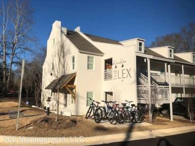 Main picture of 127 S Debardeleben St