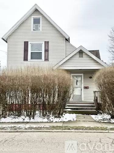 Main picture of 2228 7th St SW