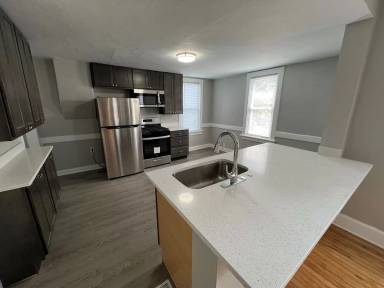 Main picture of 2434-34B N Cramer St