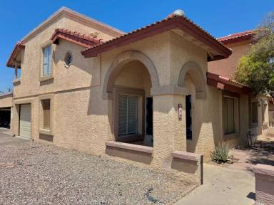 Main picture of 816 N Revere