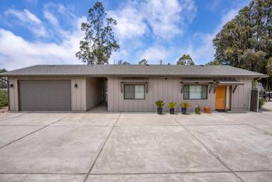 Main picture of 1481 Hollister Ln