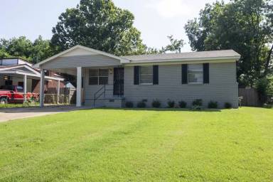 Main picture of 3968 Hammett Dr