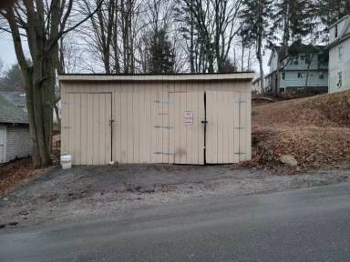 Main picture of 44 Williams Dr