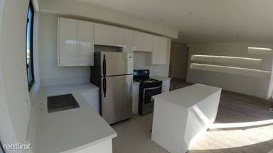 Main picture of 8811 Burton Way