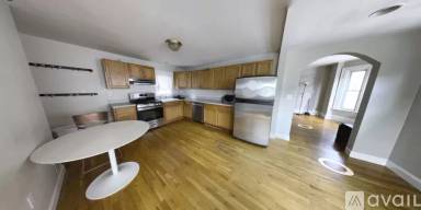 Main picture of 2 Park Ave