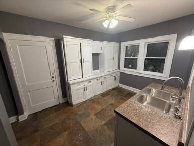 Main picture of 2644 N 46th St