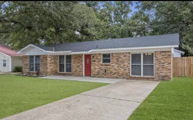 Main picture of 7520 Marathon Dr