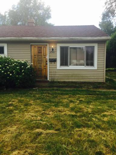 Main picture of 2501 Central Dr