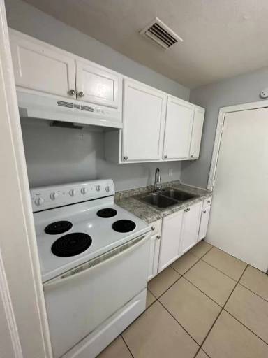 Main picture of 847 W 29th St