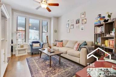 Main picture of 2336 W School St