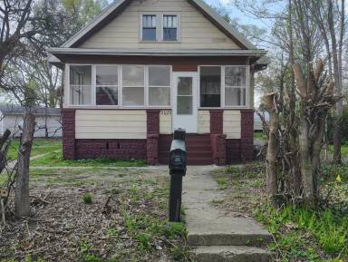 Main picture of 2023 N Underhill St