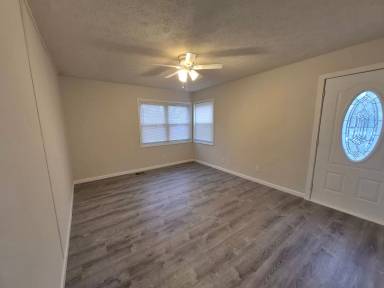Main picture of 4602 Natchez Ave