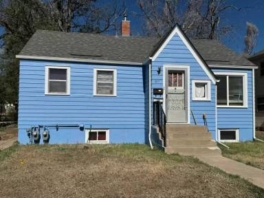 Main picture of 1617 6th Ave
