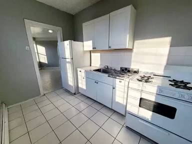 Main picture of 2723 Barnes Ave