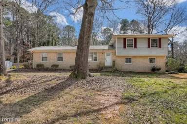 Main picture of 4364 Parkview Dr