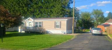 Main picture of 122 1st St