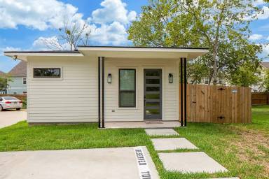 Main picture of 1104 Arizona St