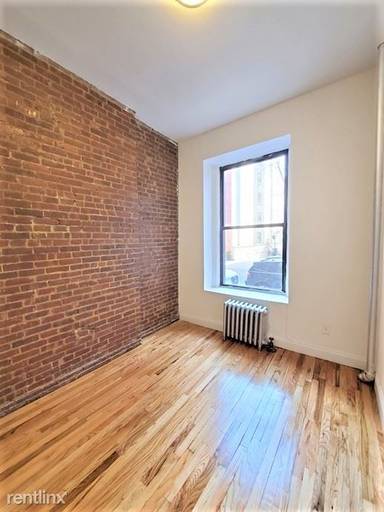 Main picture of 507 E 83rd St