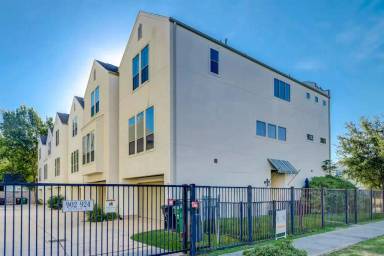 Main picture of 902 Patterson St
