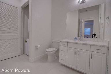 Main picture of 1079 Catalina Way