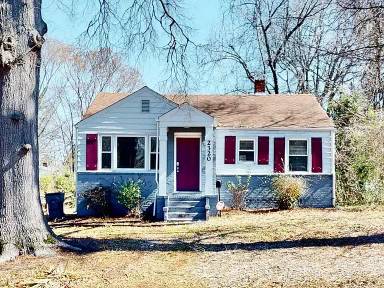 Main picture of 2316 Vanderbilt Rd