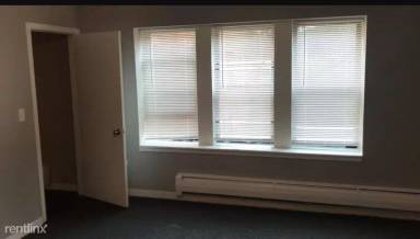 Main picture of 2503 E 74th St