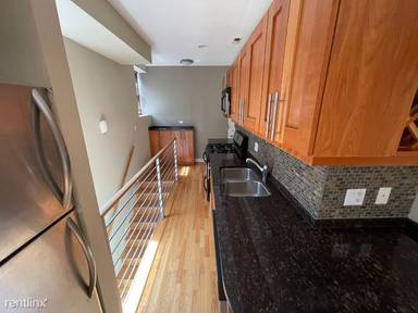 Main picture of 2245 W Barry Ave