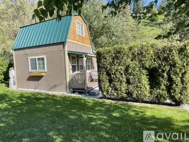 Main picture of 15 Buck Run Ln