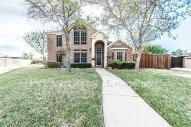 Main picture of 517 Newport Ct