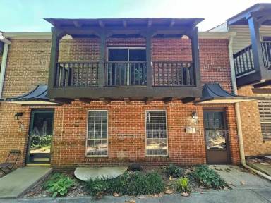 Main picture of 7309 Cardigan Cir