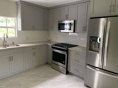 Main picture of 2515 Hayes St