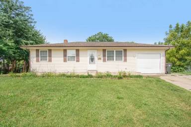 Main picture of 139 N Wellington St
