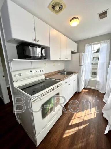 Main picture of 434 Wayne St - Triplex - 2