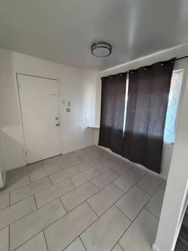 Main picture of 5701 Fruitridge Rd