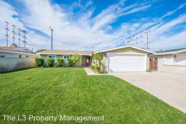 Main picture of 3269 Iowa St