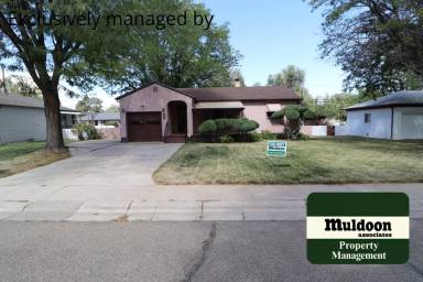 Main picture of 215 Kenwood Dr